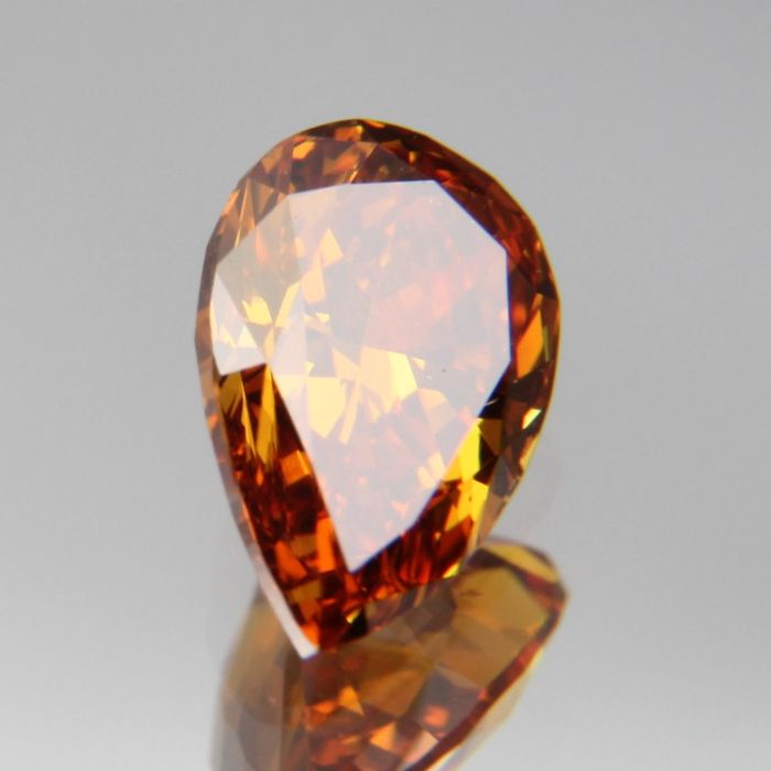 fancy deep orange-yellow Diamant 0.417ct