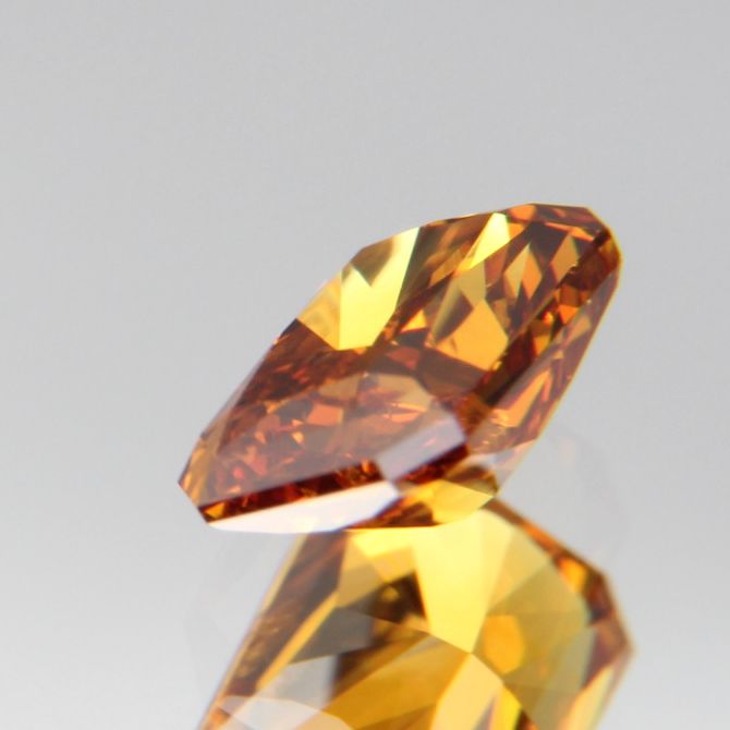 fancy deep brownish yellowish orange Diamond 0.437ct
