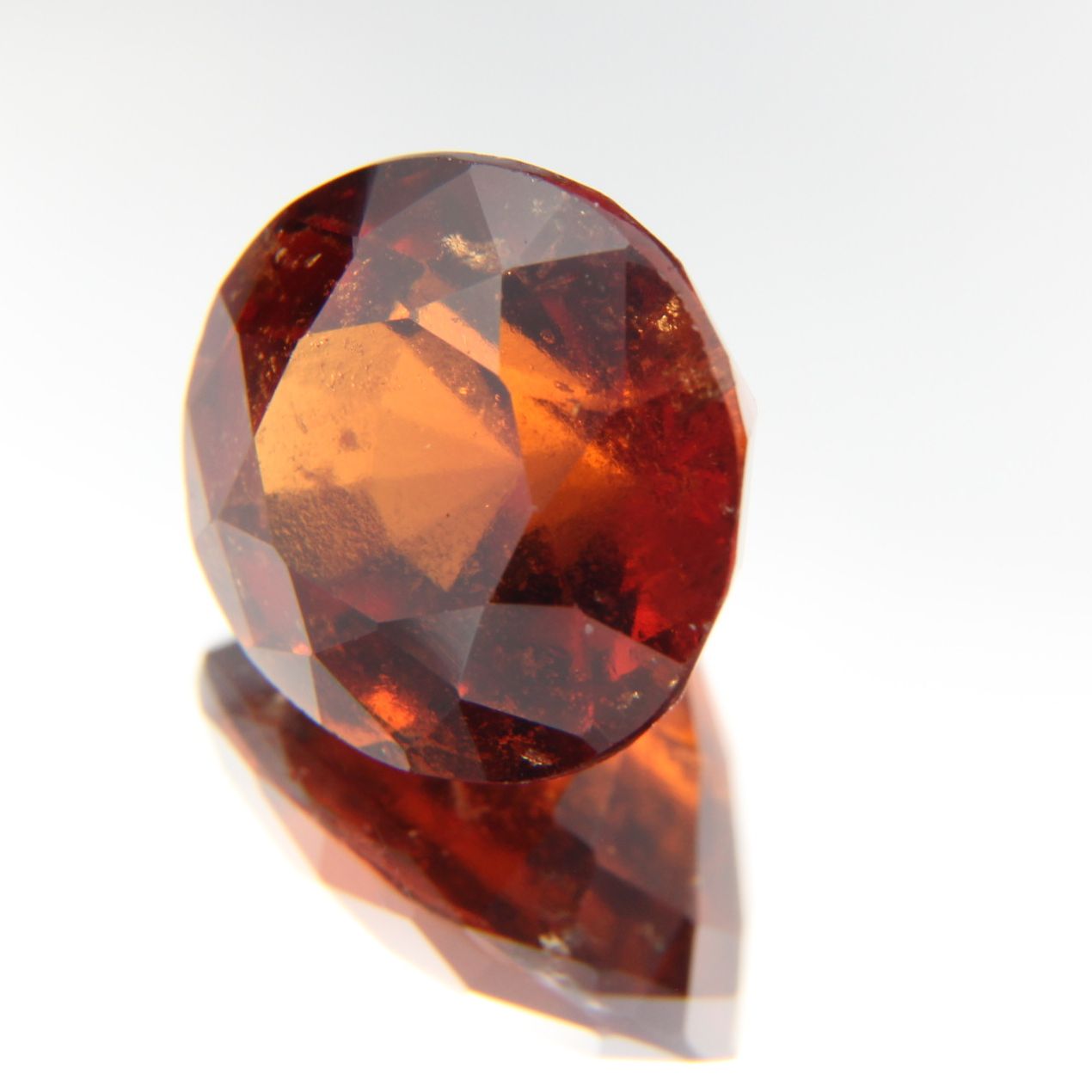 Hessonit 7.99 ct