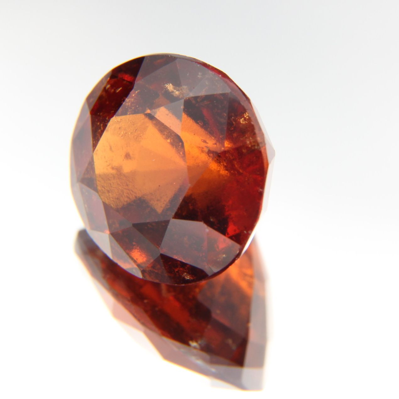 Hessonit 7.99 ct