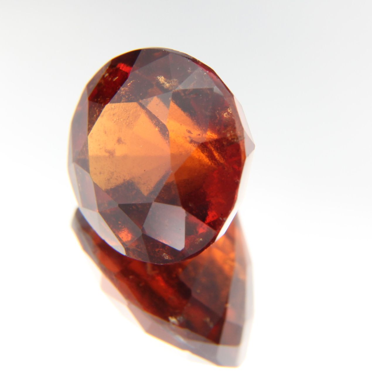 Hessonit 7.99 ct