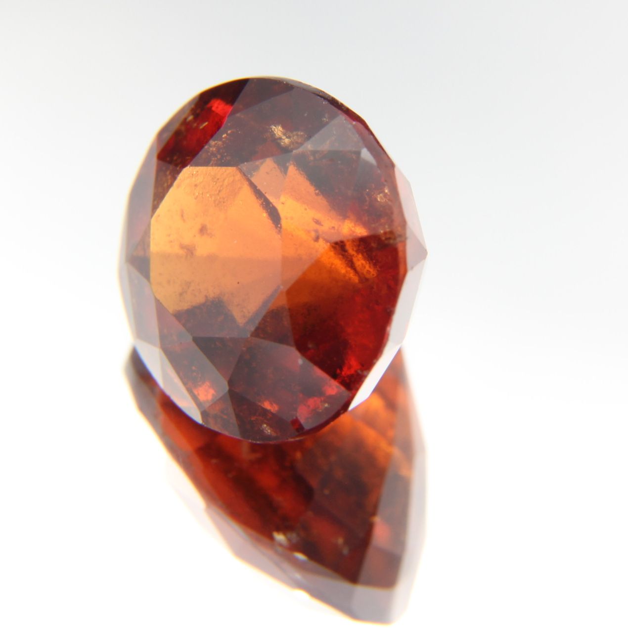 Hessonit 7.99 ct