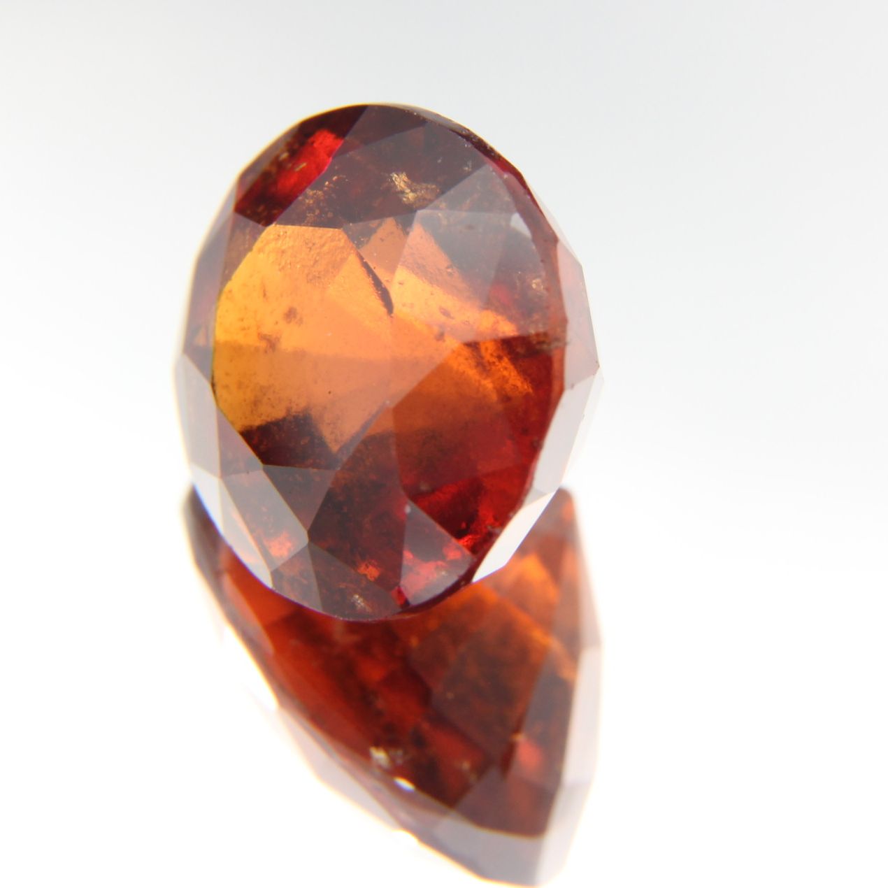 Hessonit 7.99 ct