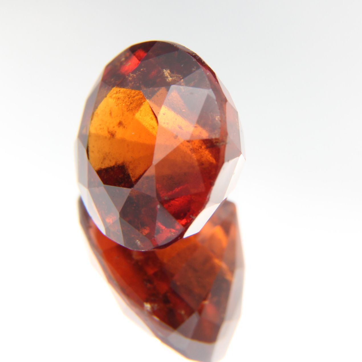 Hessonit 7.99 ct