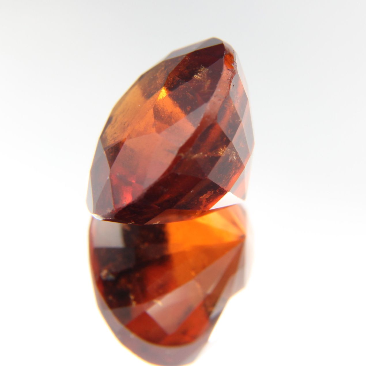 Hessonit 7.99 ct
