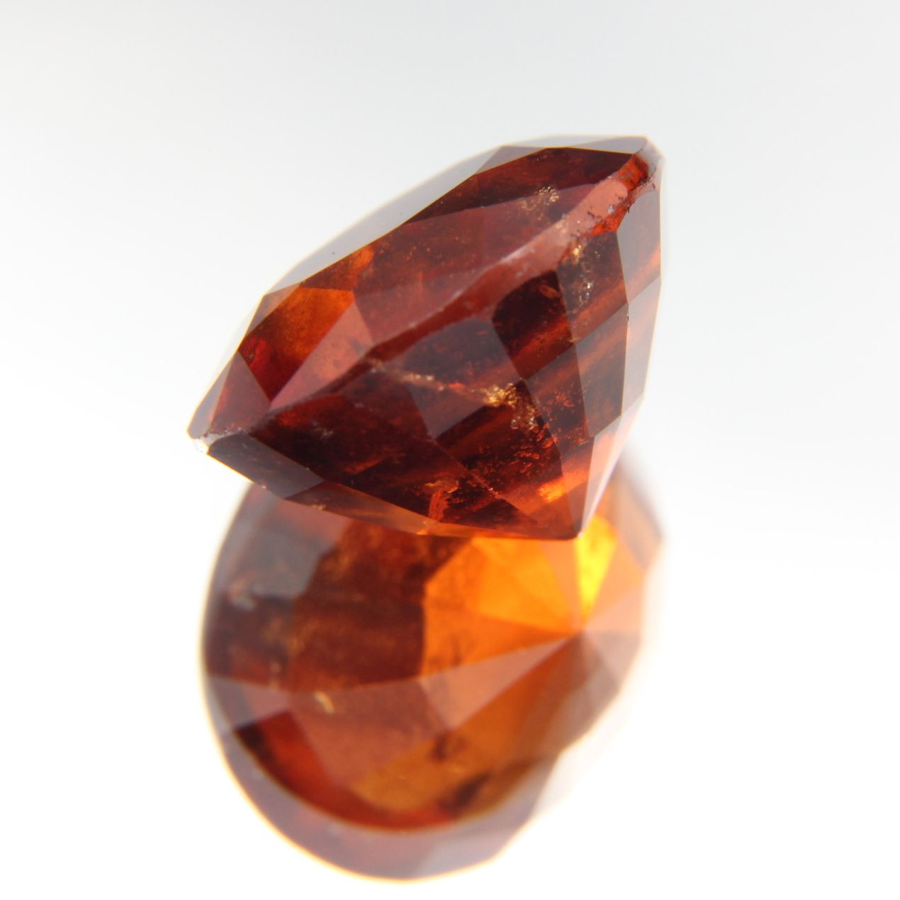 Hessonit 7.99 ct