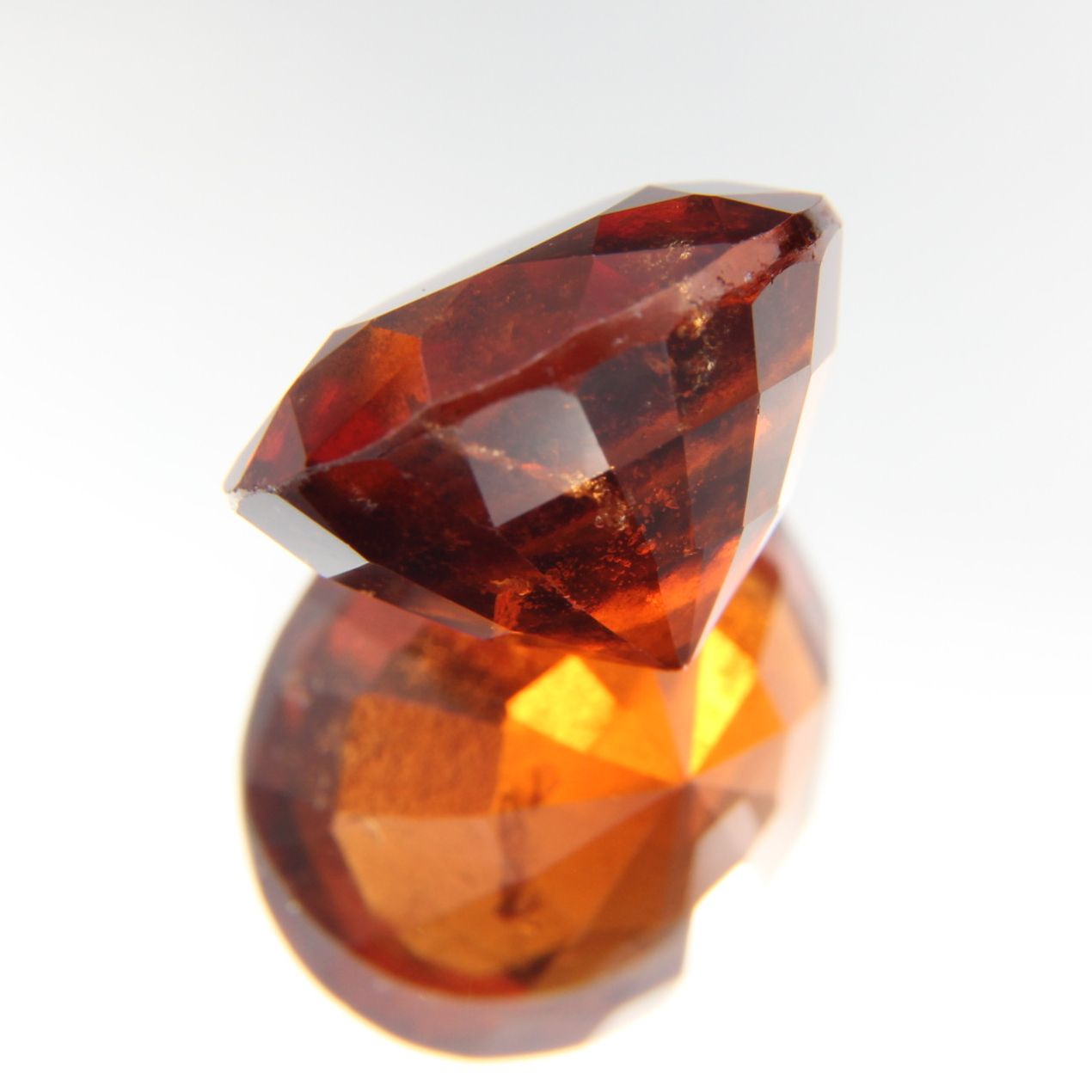 Hessonit 7.99 ct