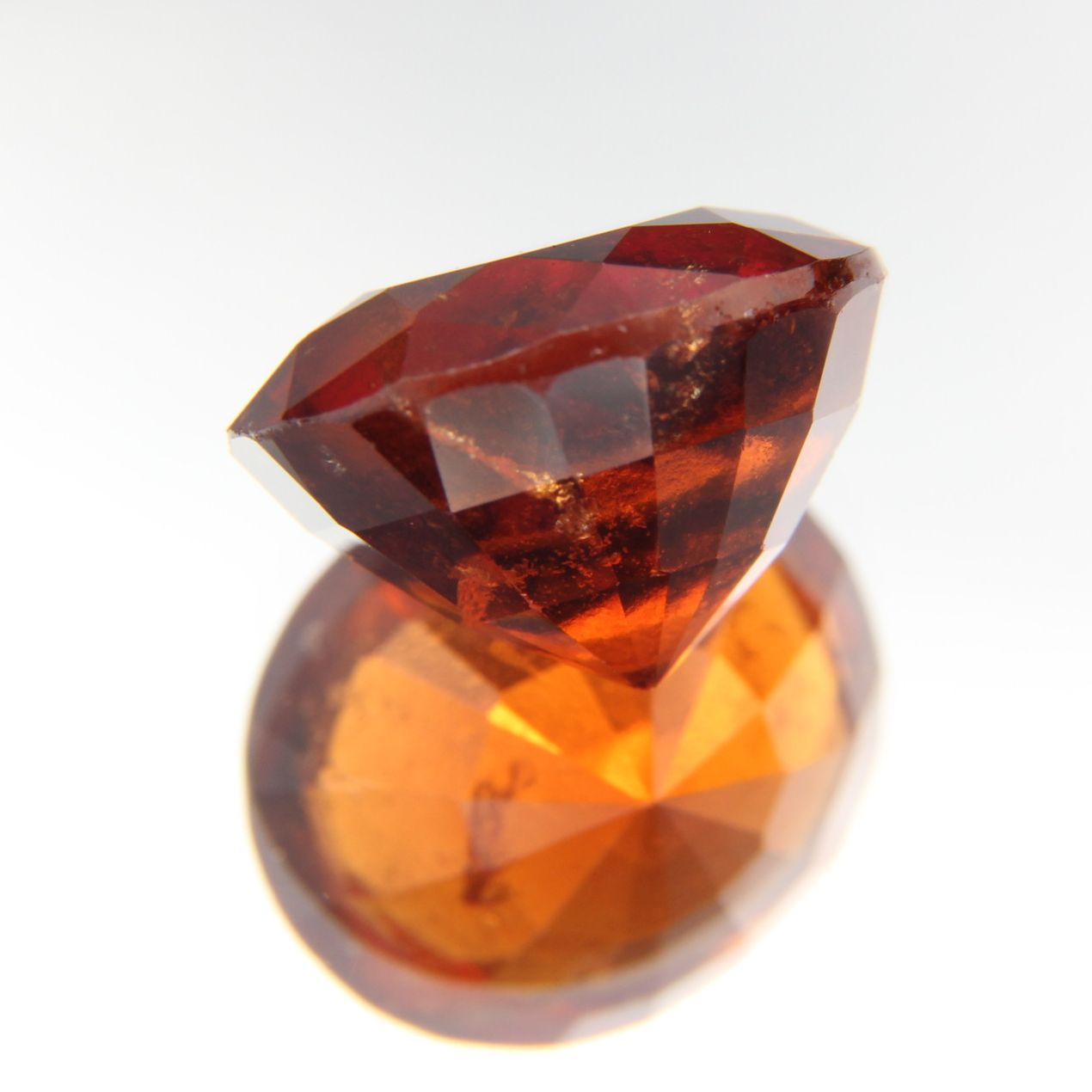 Hessonit 7.99 ct