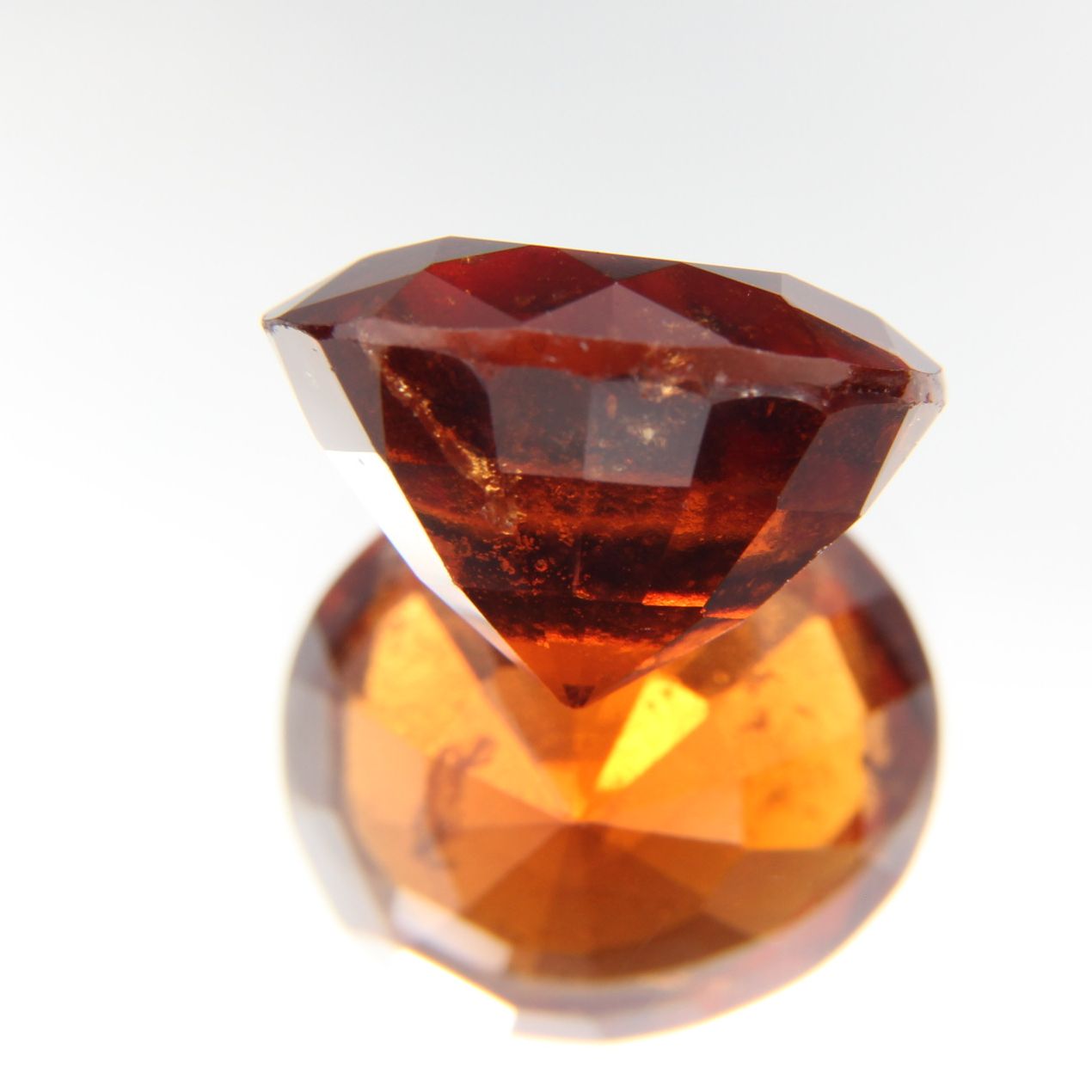 Hessonit 7.99 ct