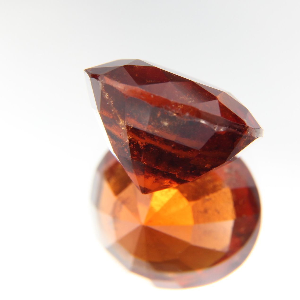 Hessonit 7.99 ct