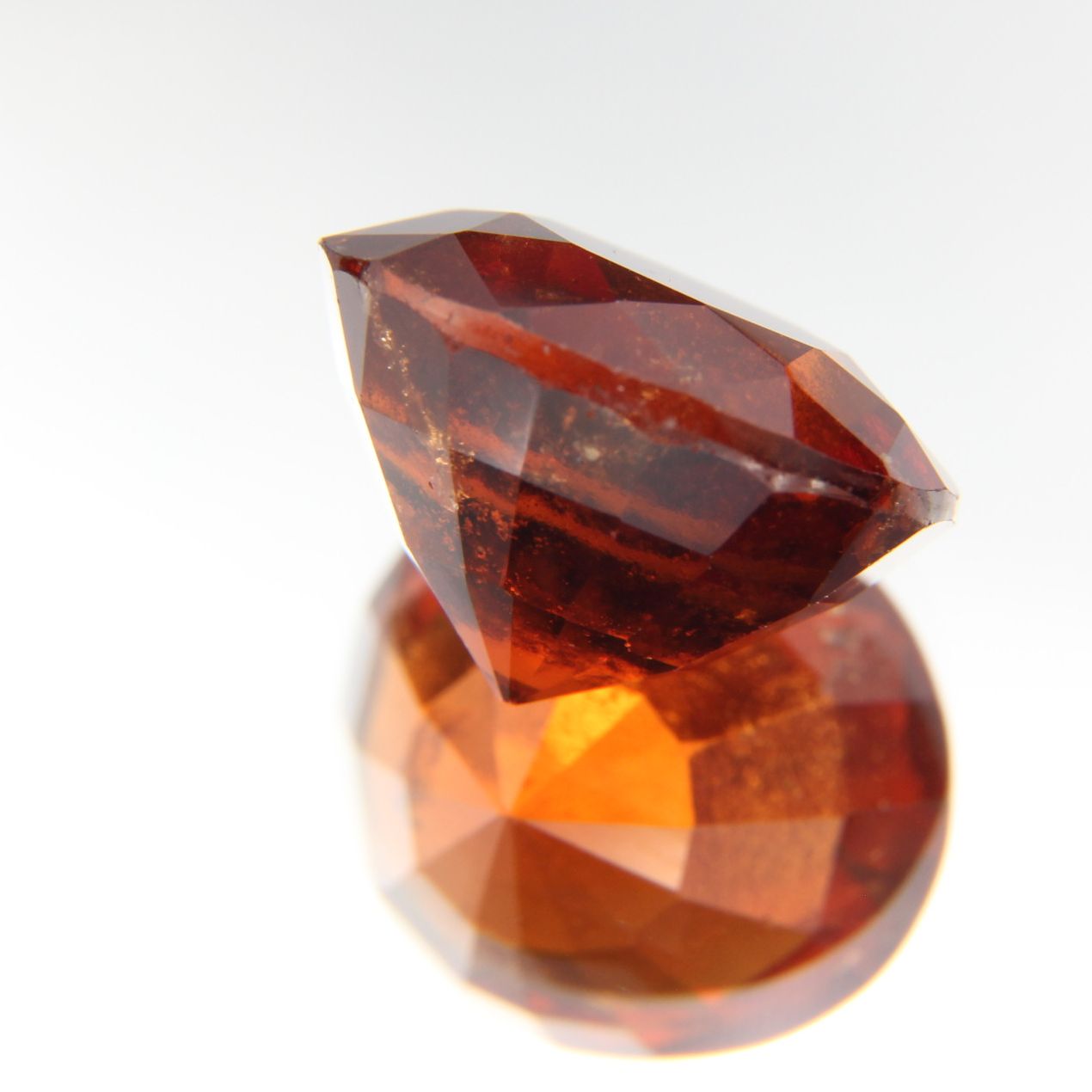 Hessonit 7.99 ct