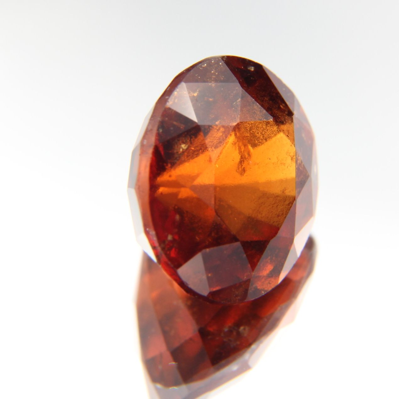 Hessonit 7.99 ct