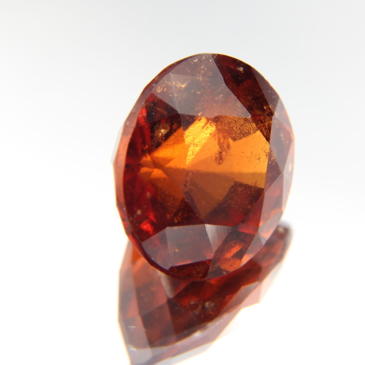 Hessonit 7.99 ct