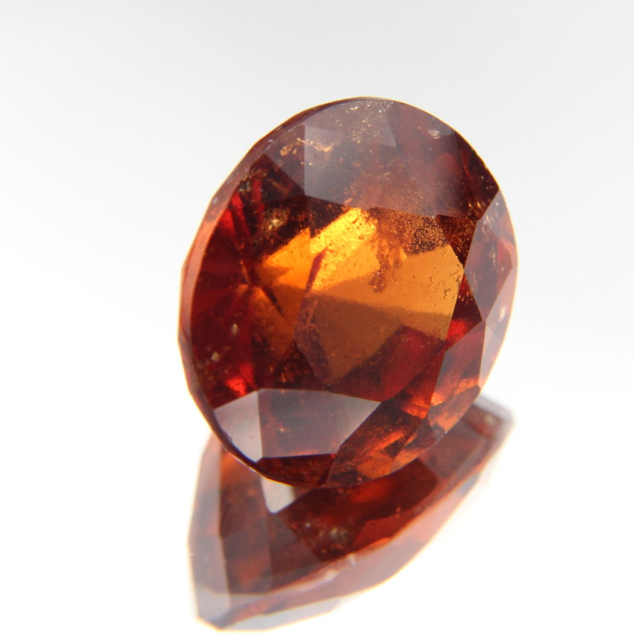 Hessonit 7.99 ct