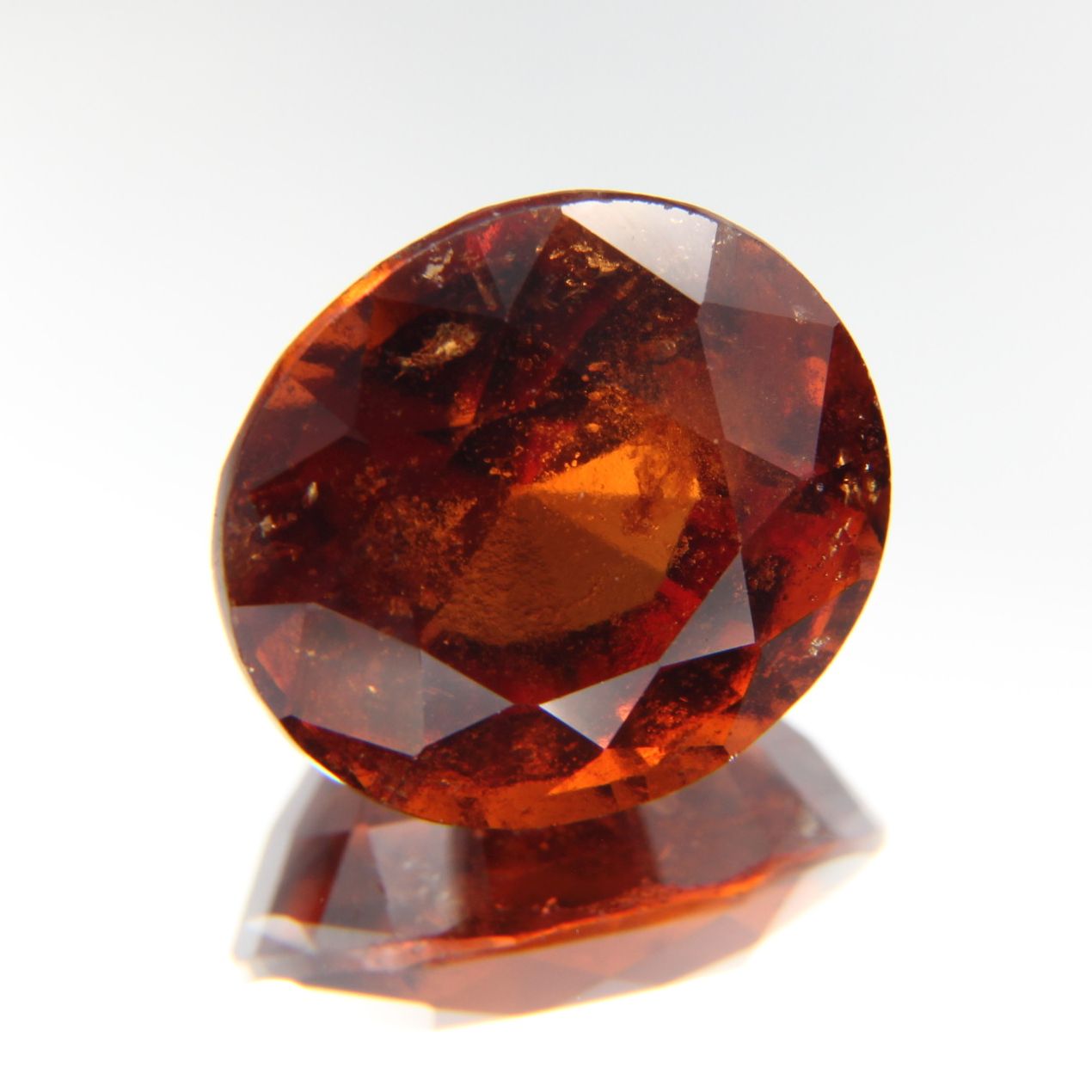 Hessonit 7.99 ct