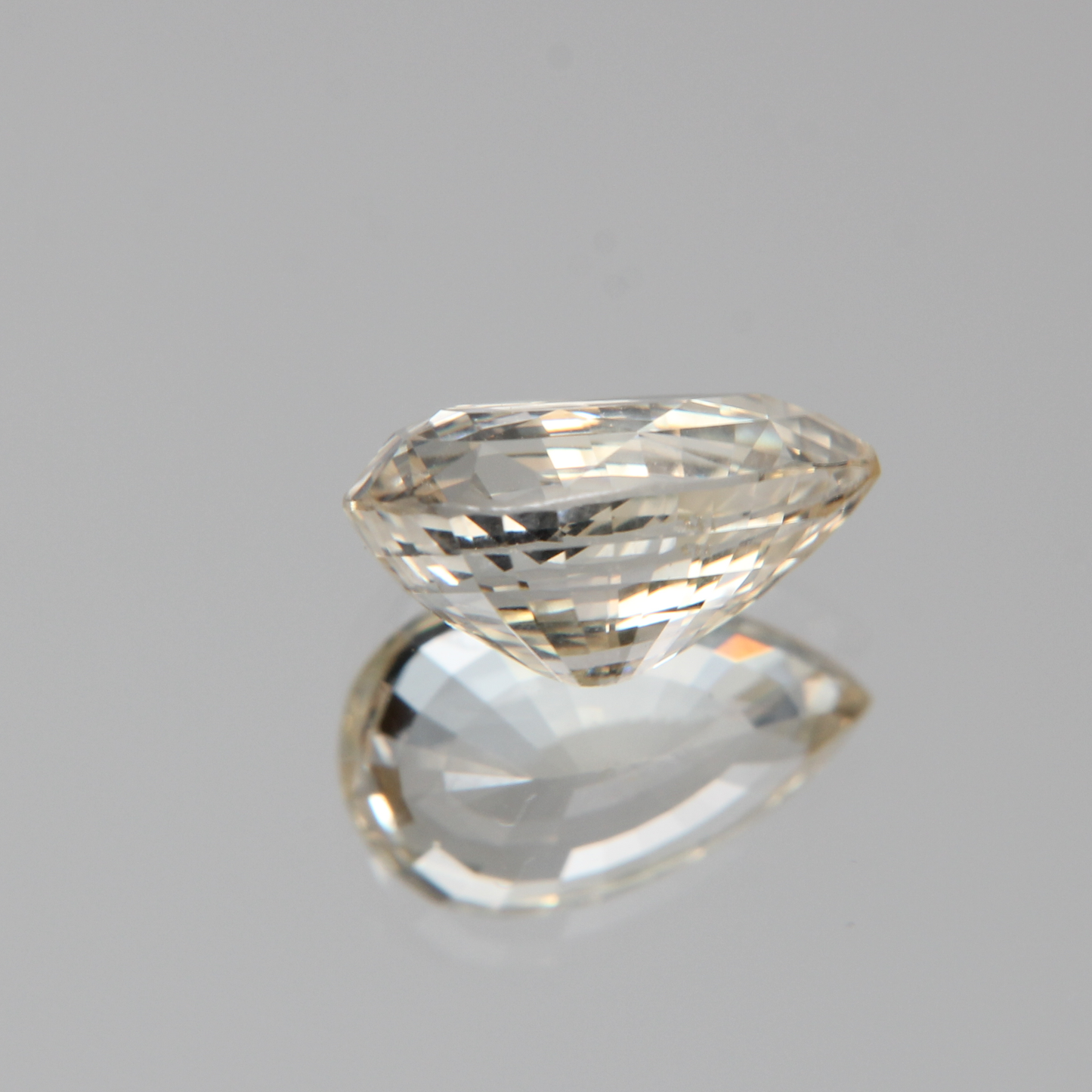 gelber Saphir 2.64ct