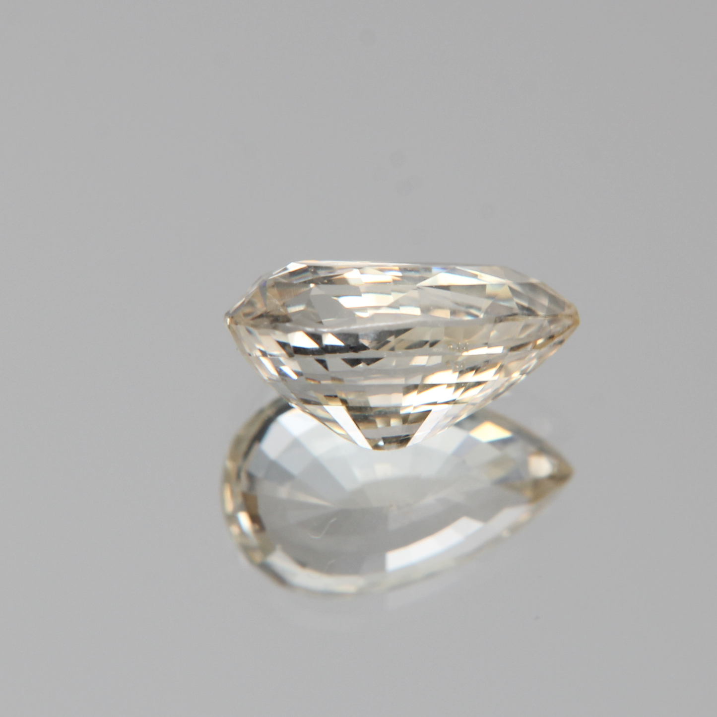 gelber Saphir 2.64ct