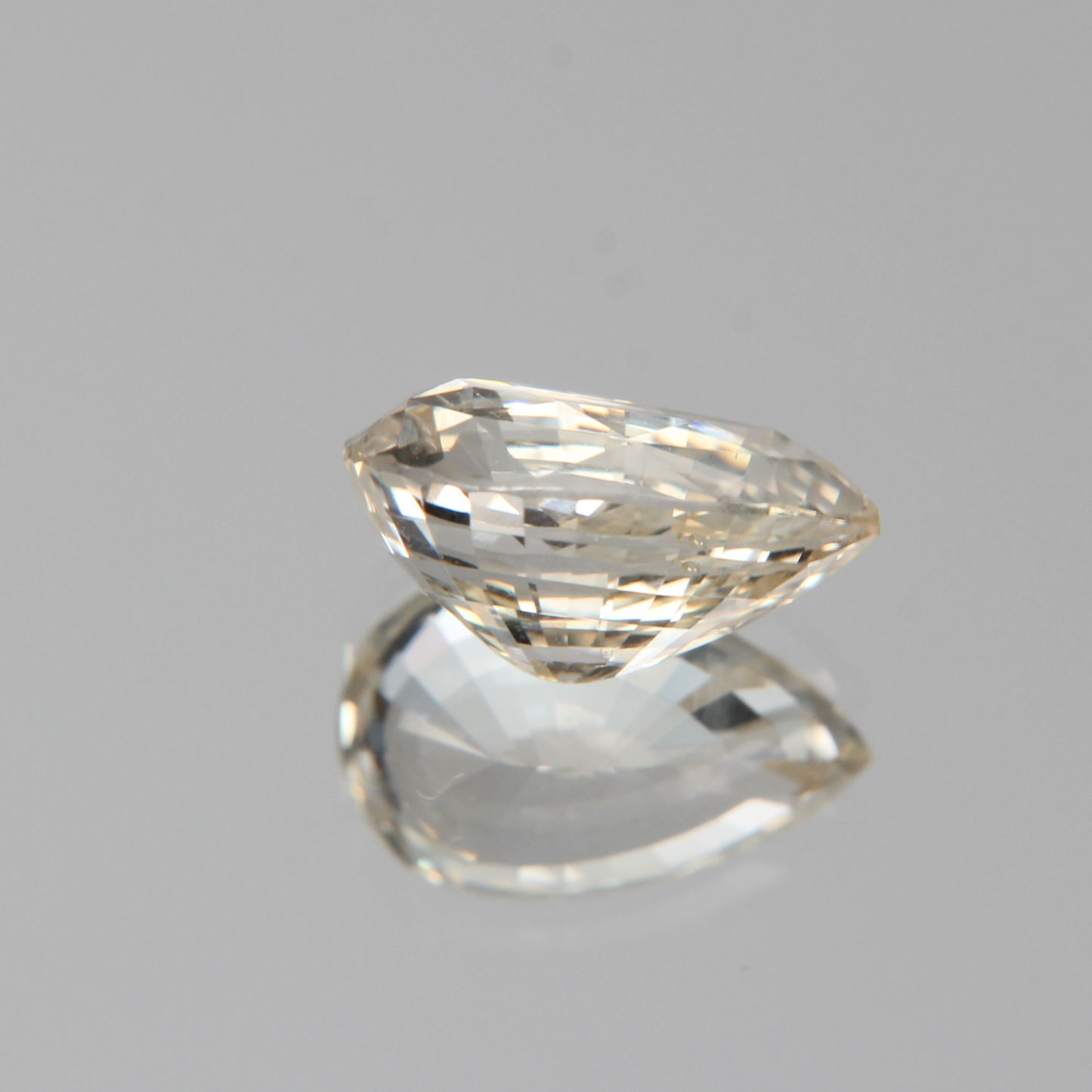 gelber Saphir 2.64ct