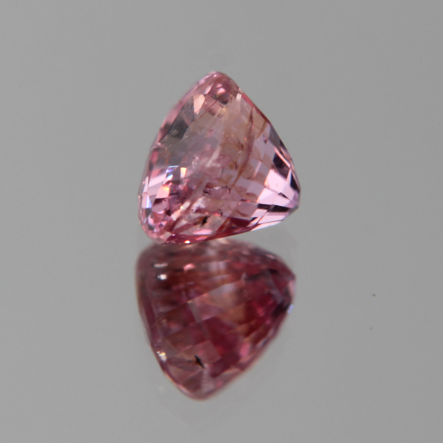 Pinker Saphir 2.03 ct