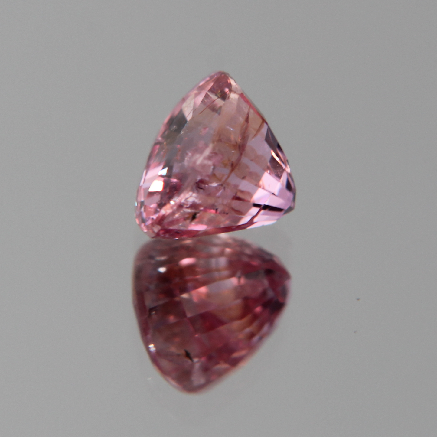 Pinker Saphir 2.03 ct