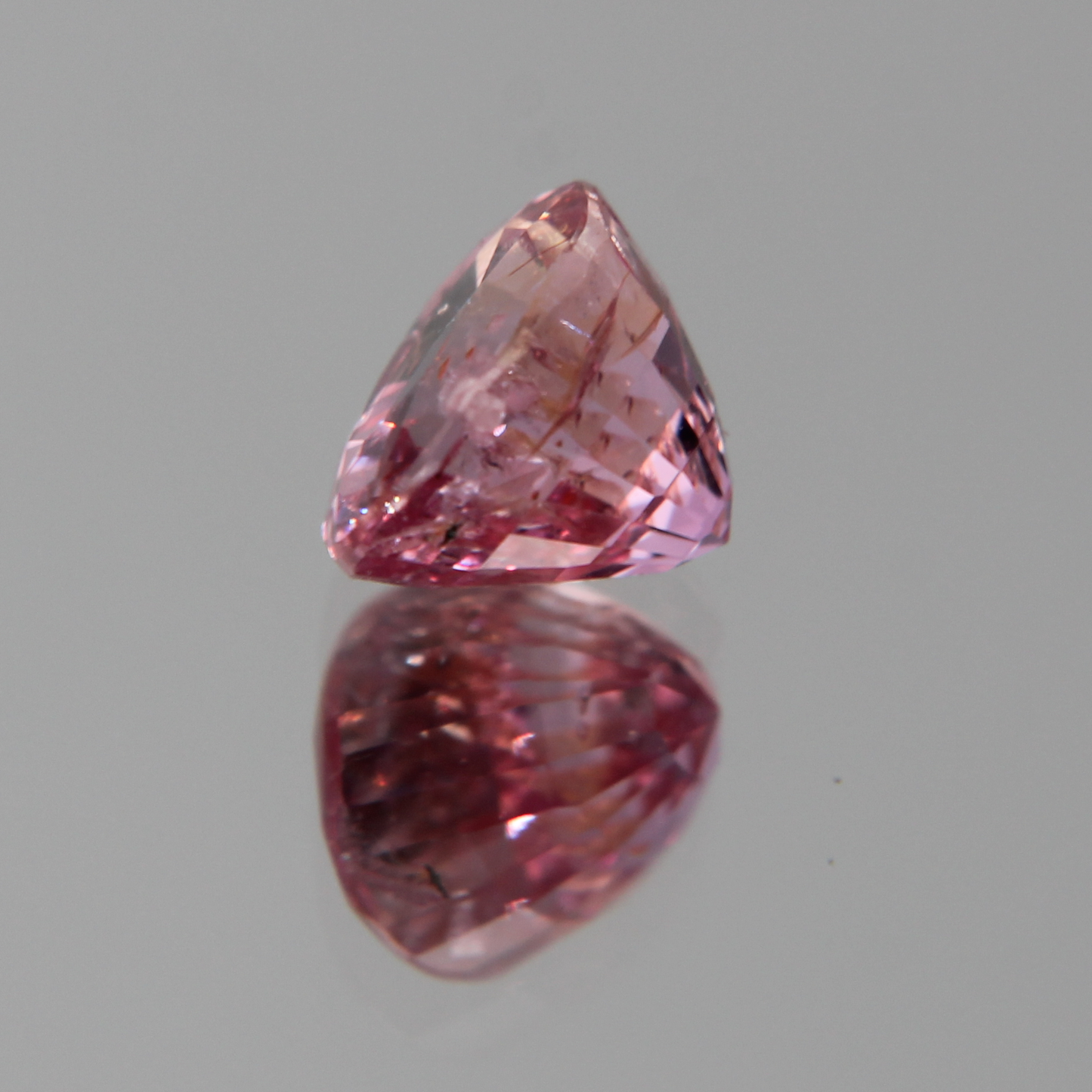 Pinker Saphir 2.03 ct