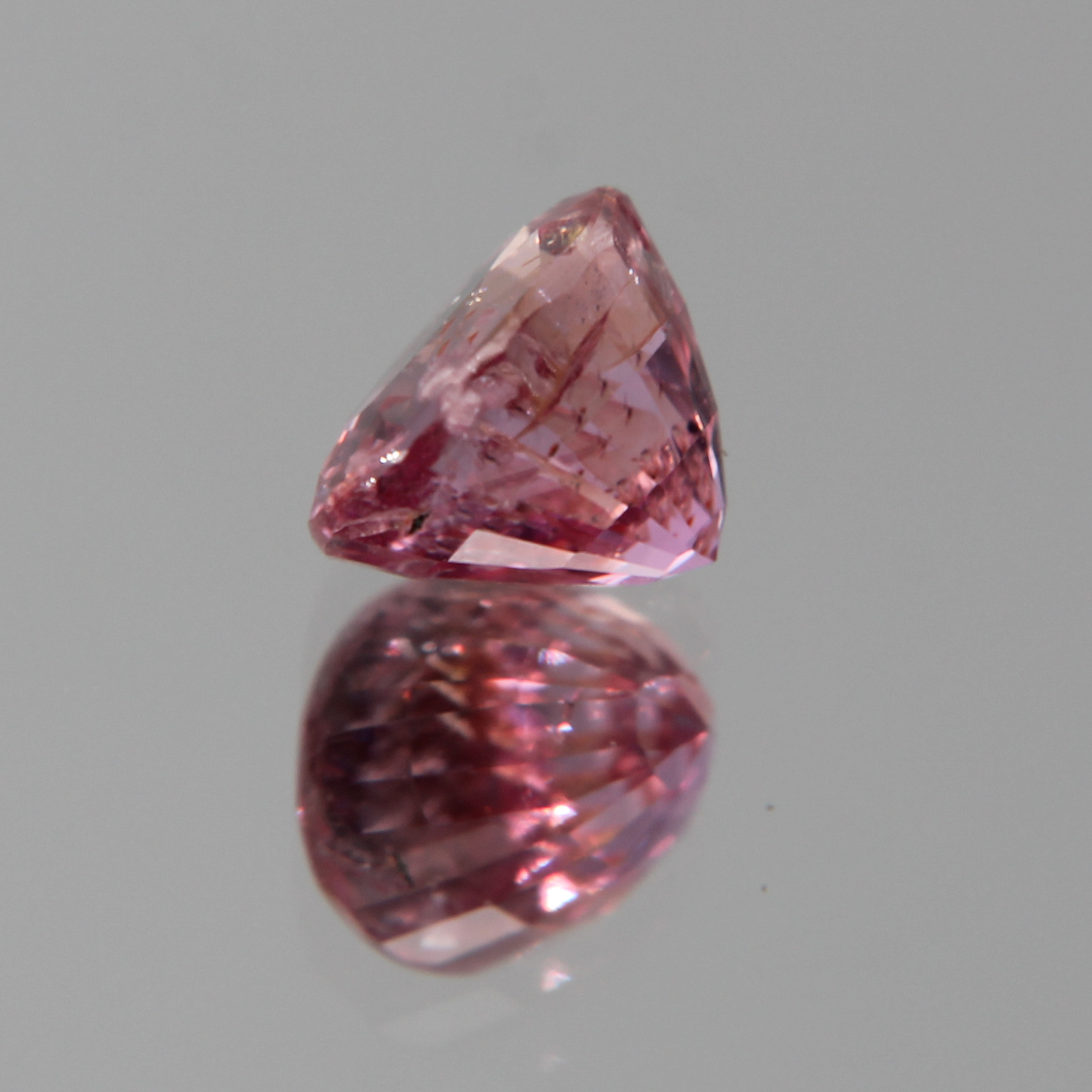 Pinker Saphir 2.03 ct