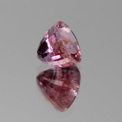 Pinker Saphir 2.03 ct