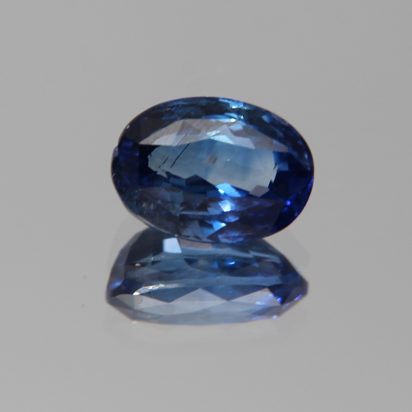 Blauer Saphir 2.25 ct