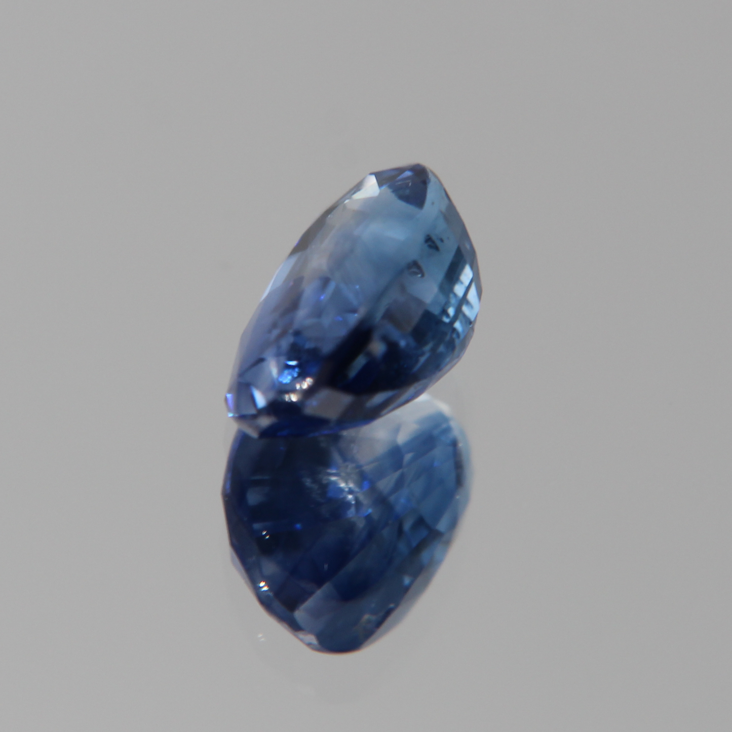 Blauer Saphir 2.25 ct