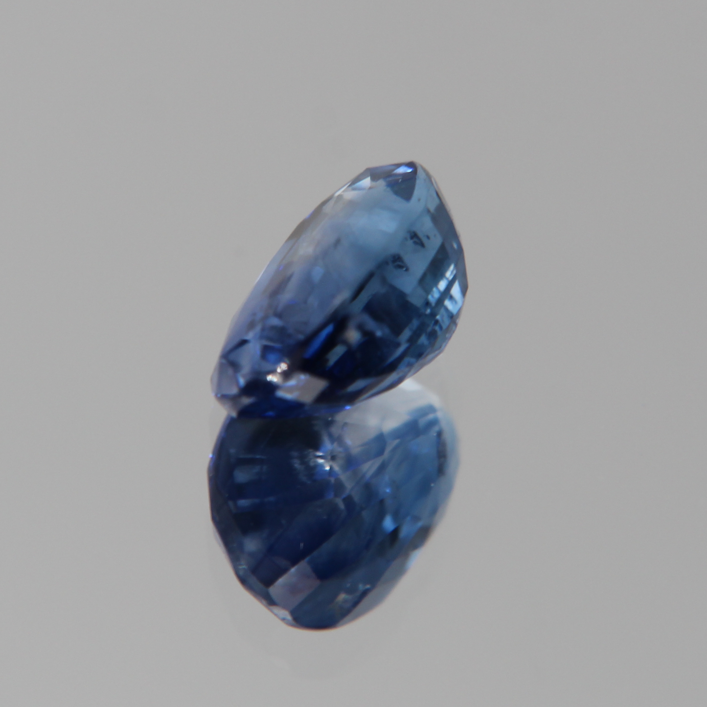 Blauer Saphir 2.25 ct