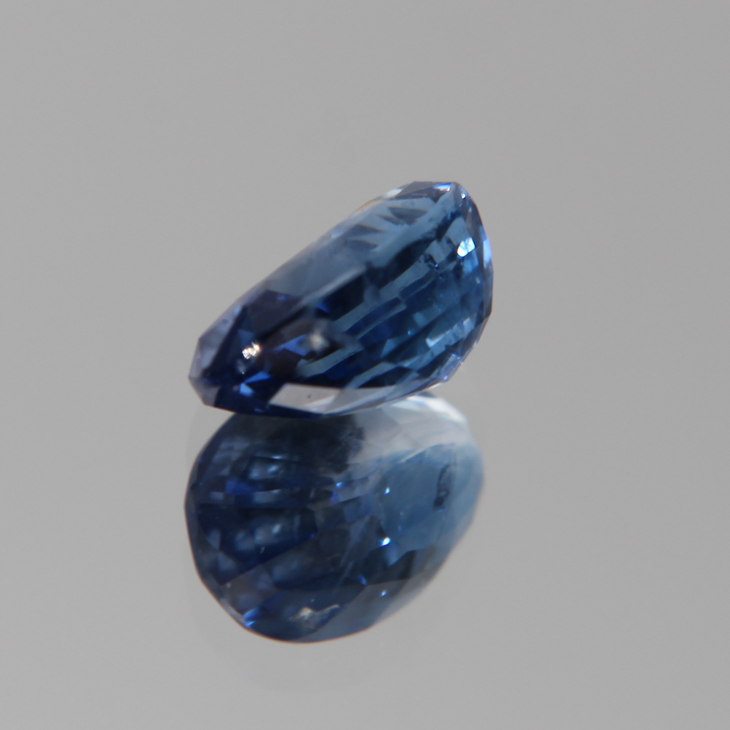 Blauer Saphir 2.25 ct