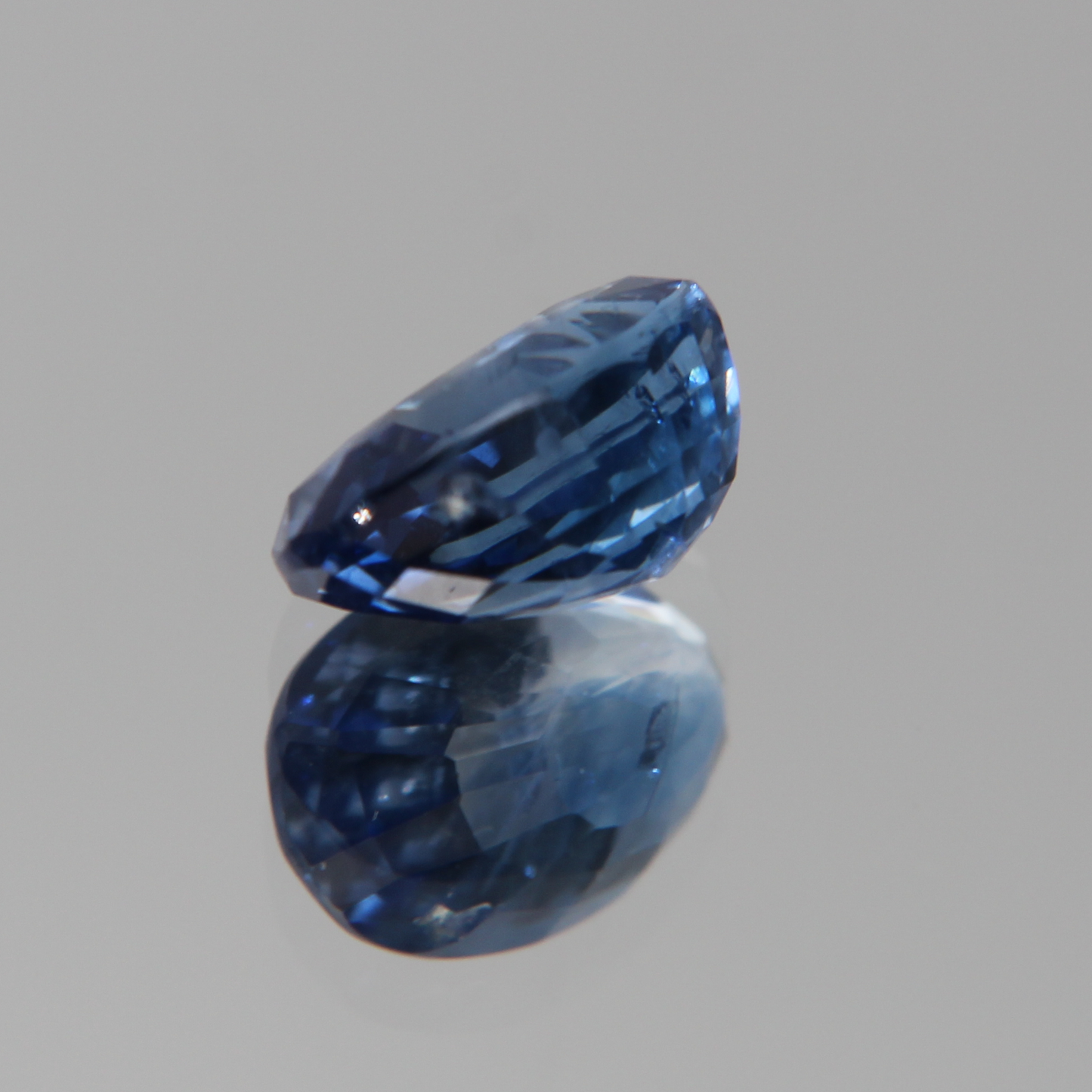 Blauer Saphir 2.25 ct