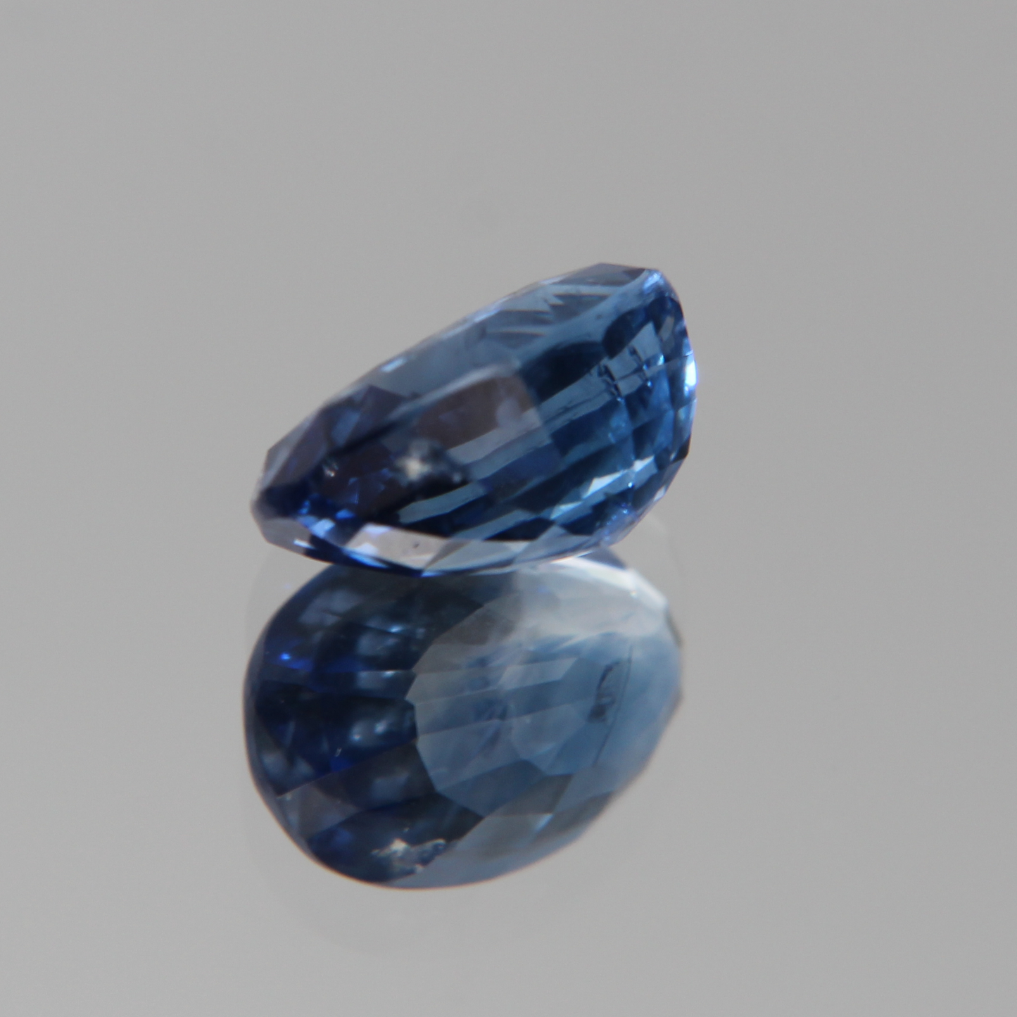 Blauer Saphir 2.25 ct