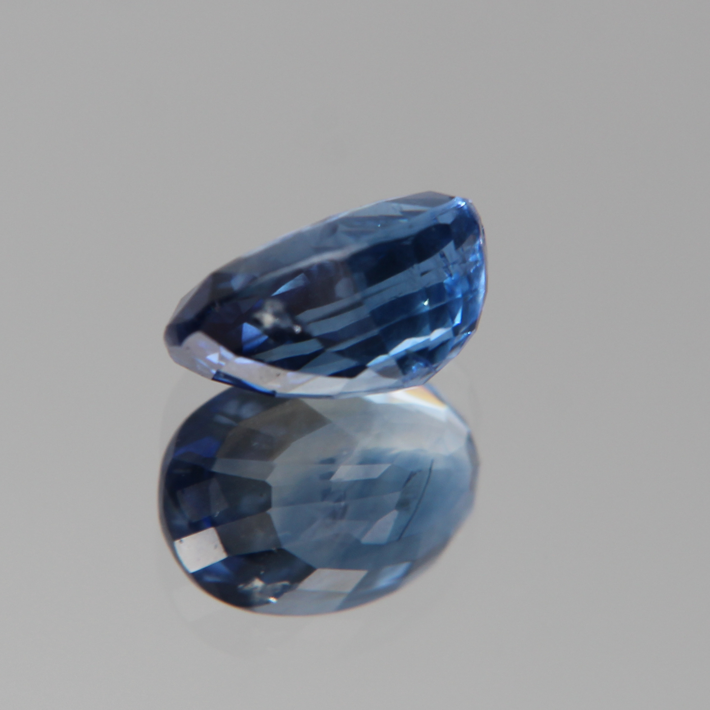Blauer Saphir 2.25 ct