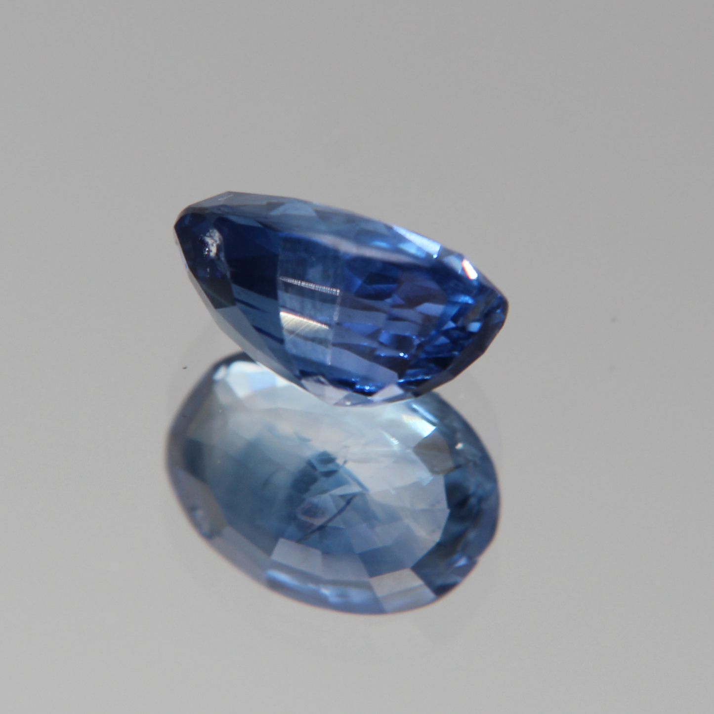 Blauer Saphir 2.25 ct