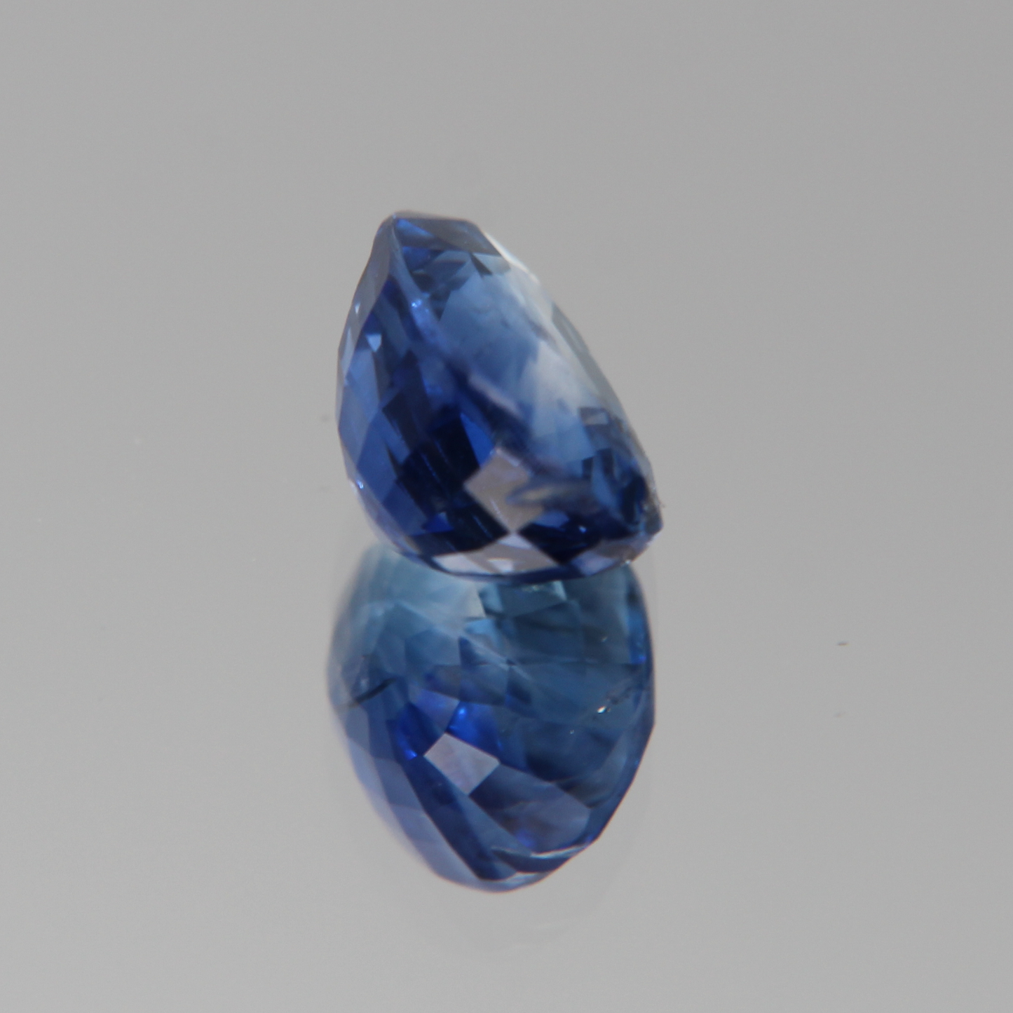 Blauer Saphir 2.25 ct
