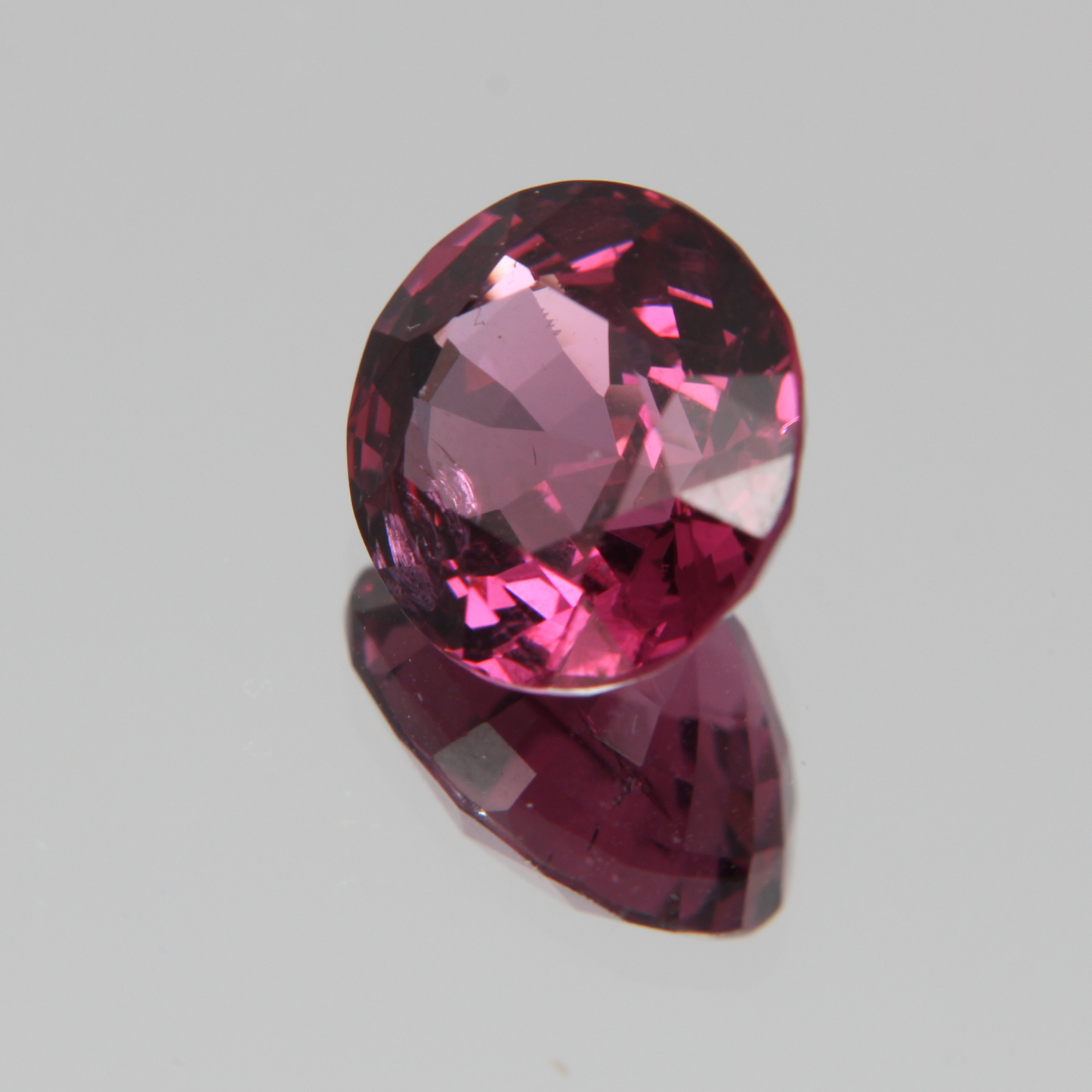 Pink-Roter Spinell 5.57ct