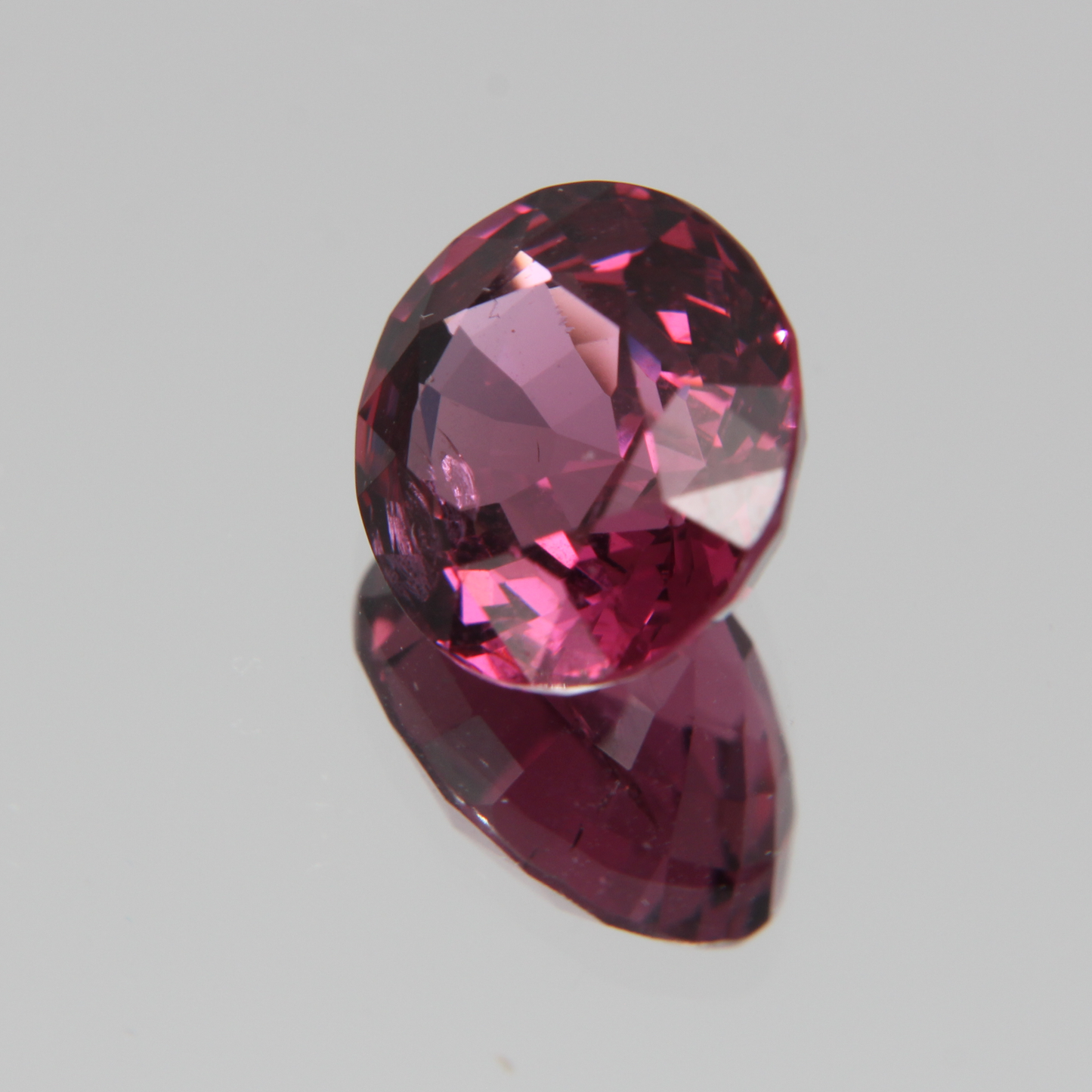Pink-Roter Spinell 5.57ct