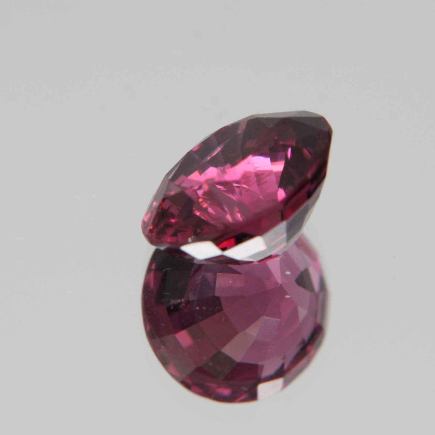 Pink-Roter Spinell 5.57ct
