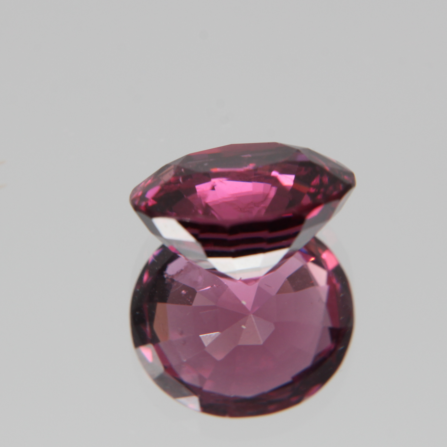 Pink-Roter Spinell 5.57ct