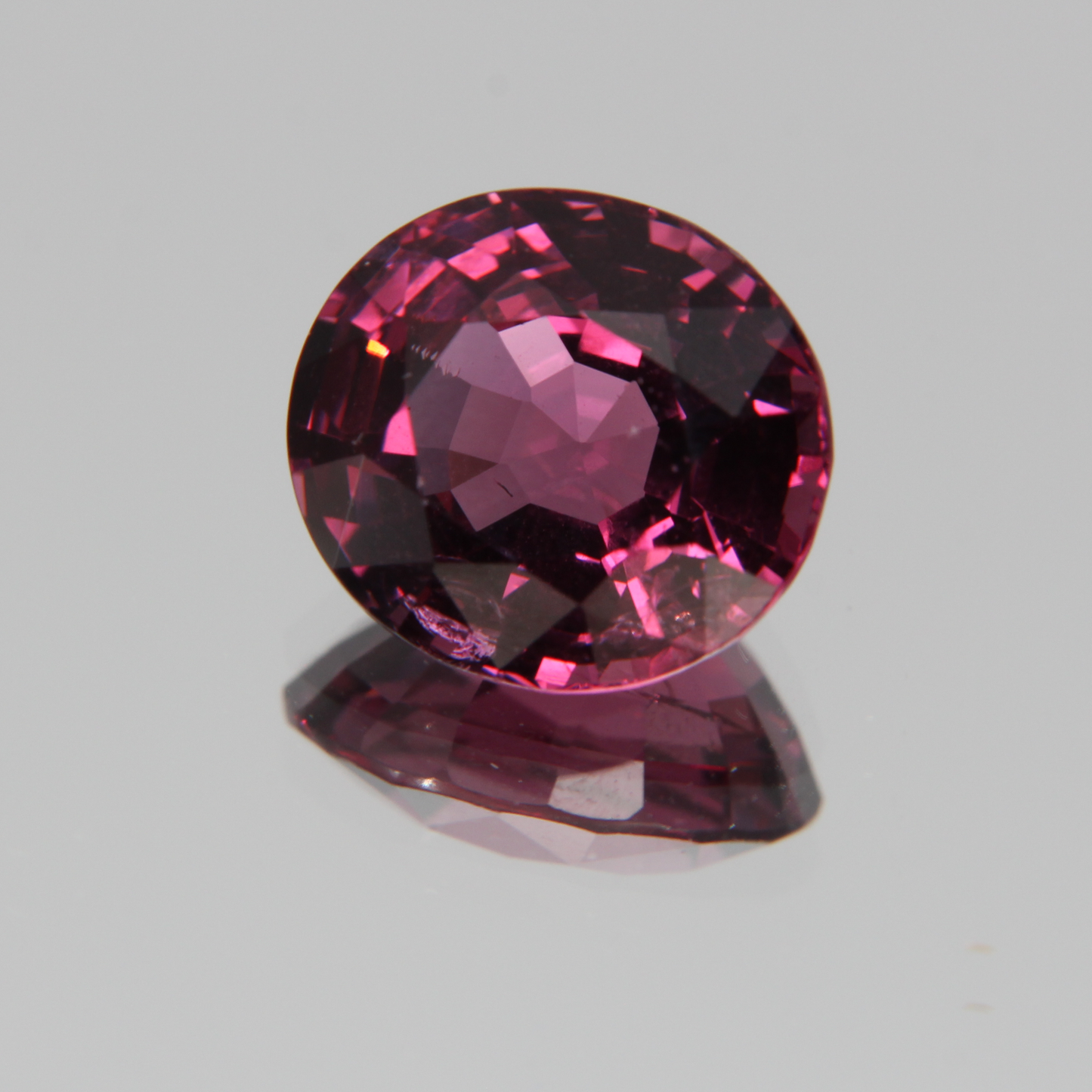 Pink-Roter Spinell 5.57ct