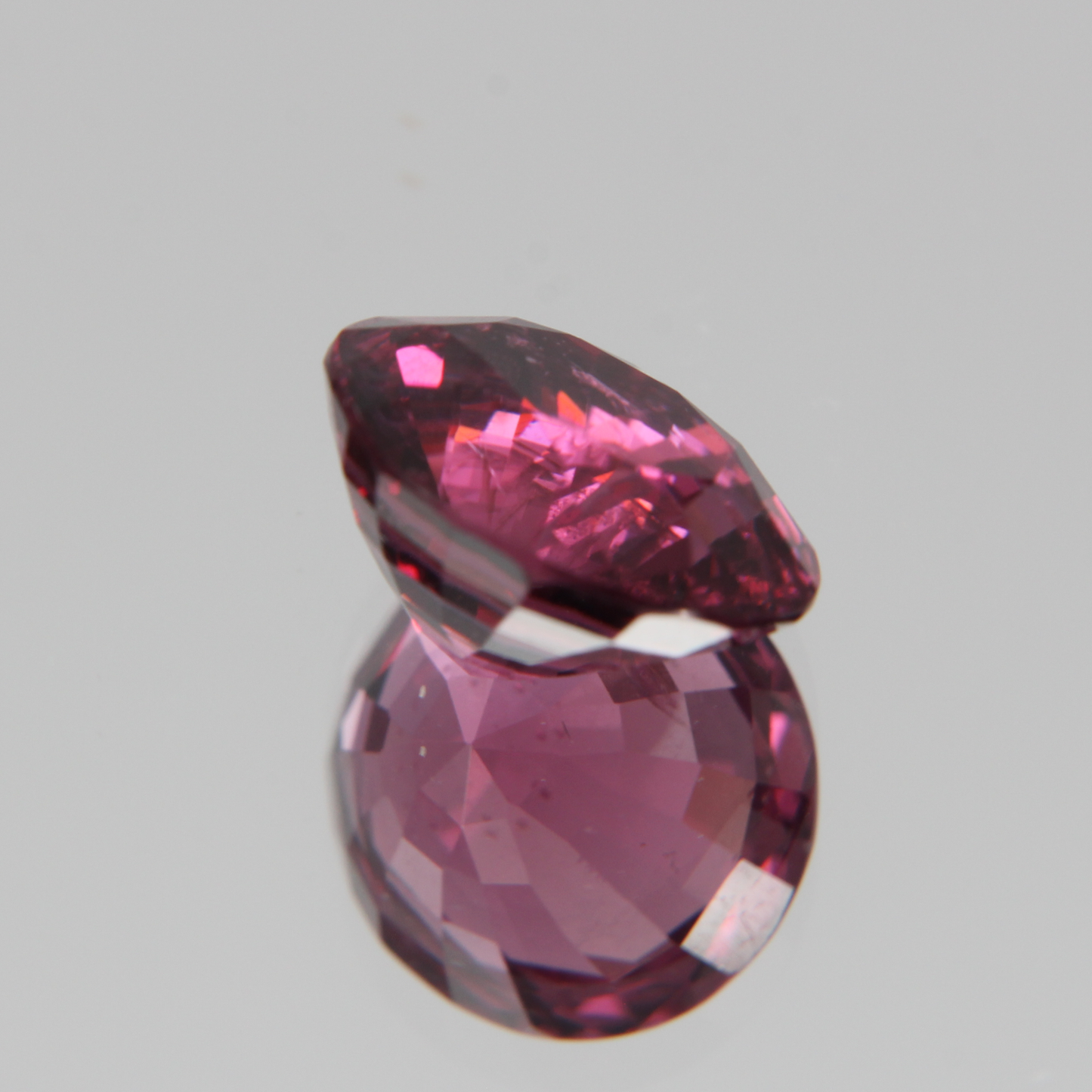 Pink-Roter Spinell 5.57ct