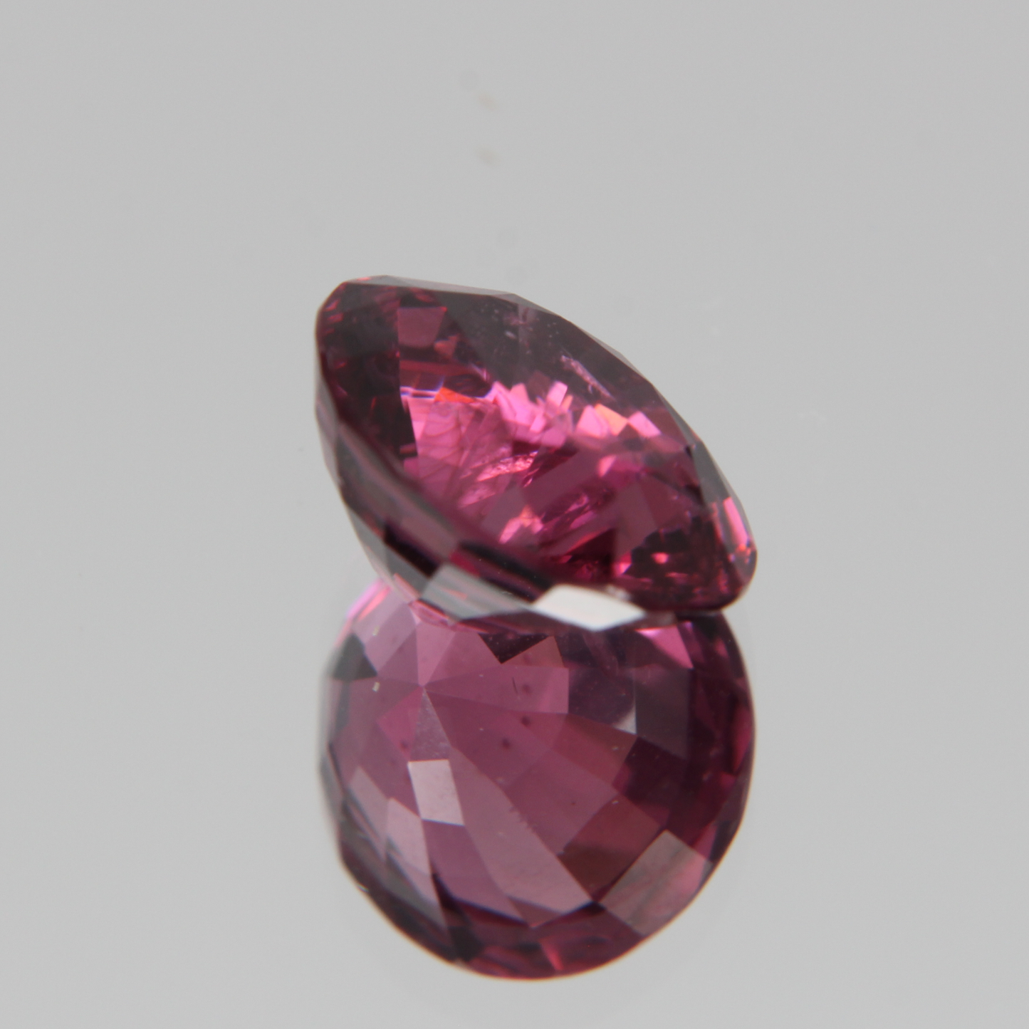Pink-Roter Spinell 5.57ct