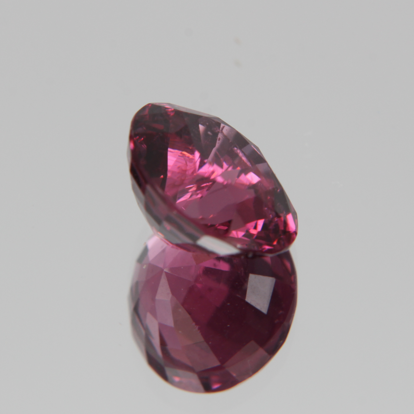 Pink-Roter Spinell 5.57ct