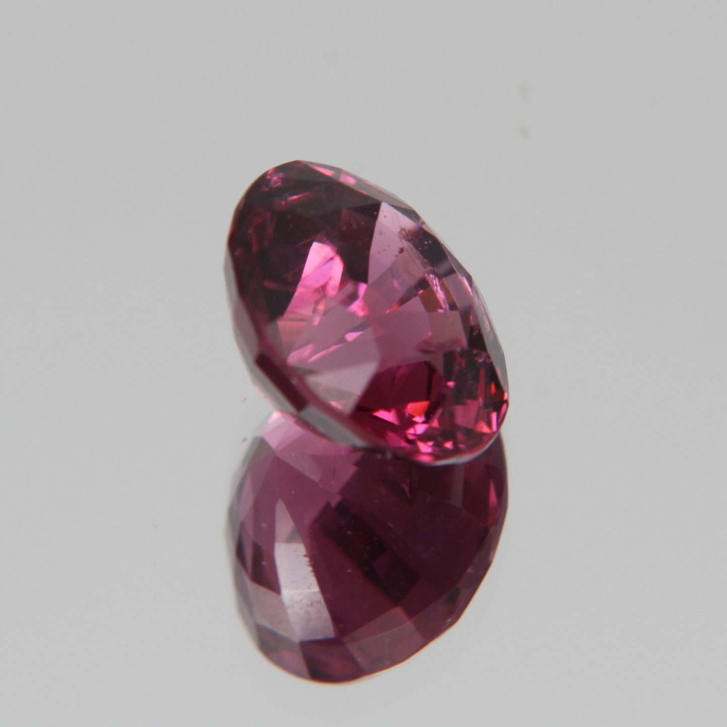 Pink-Roter Spinell 5.57ct