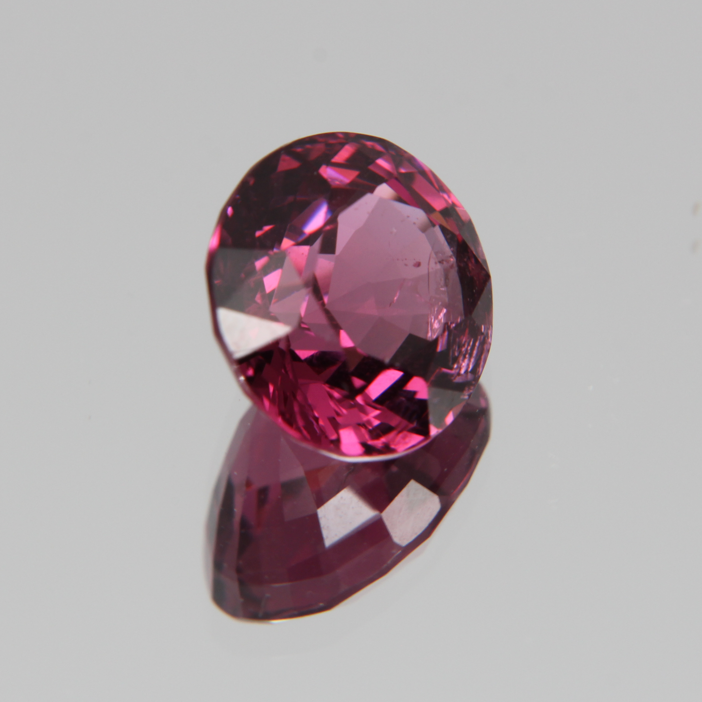 Pink-Roter Spinell 5.57ct