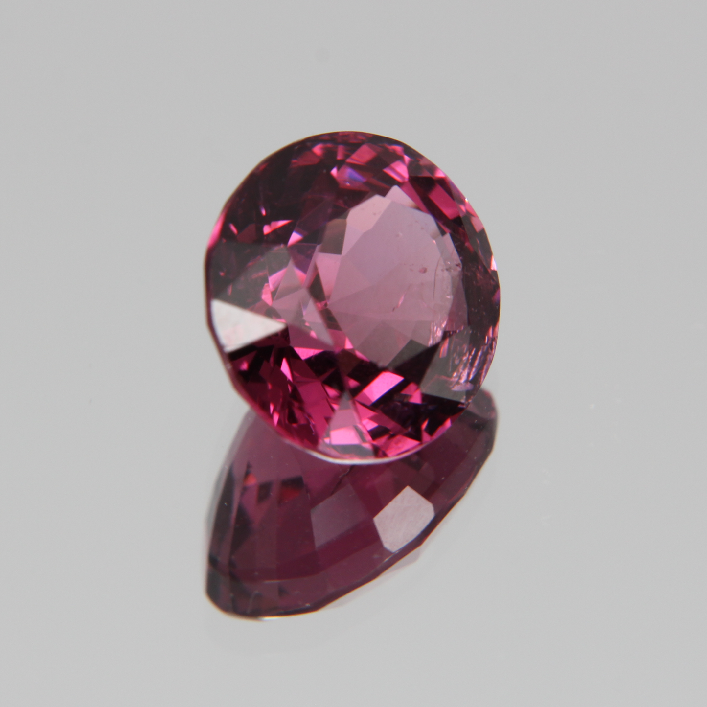 Pink-Roter Spinell 5.57ct
