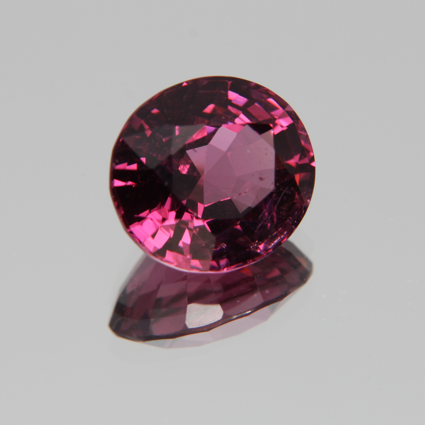 Pink-Roter Spinell 5.57ct