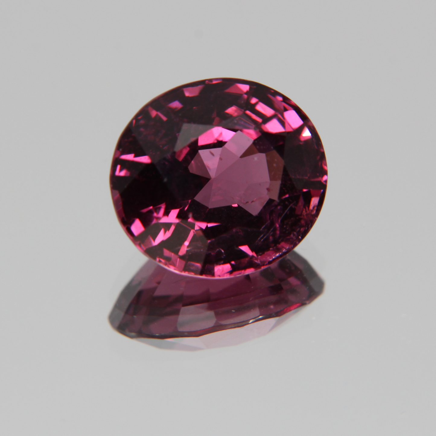 Pink-Roter Spinell 5.57ct