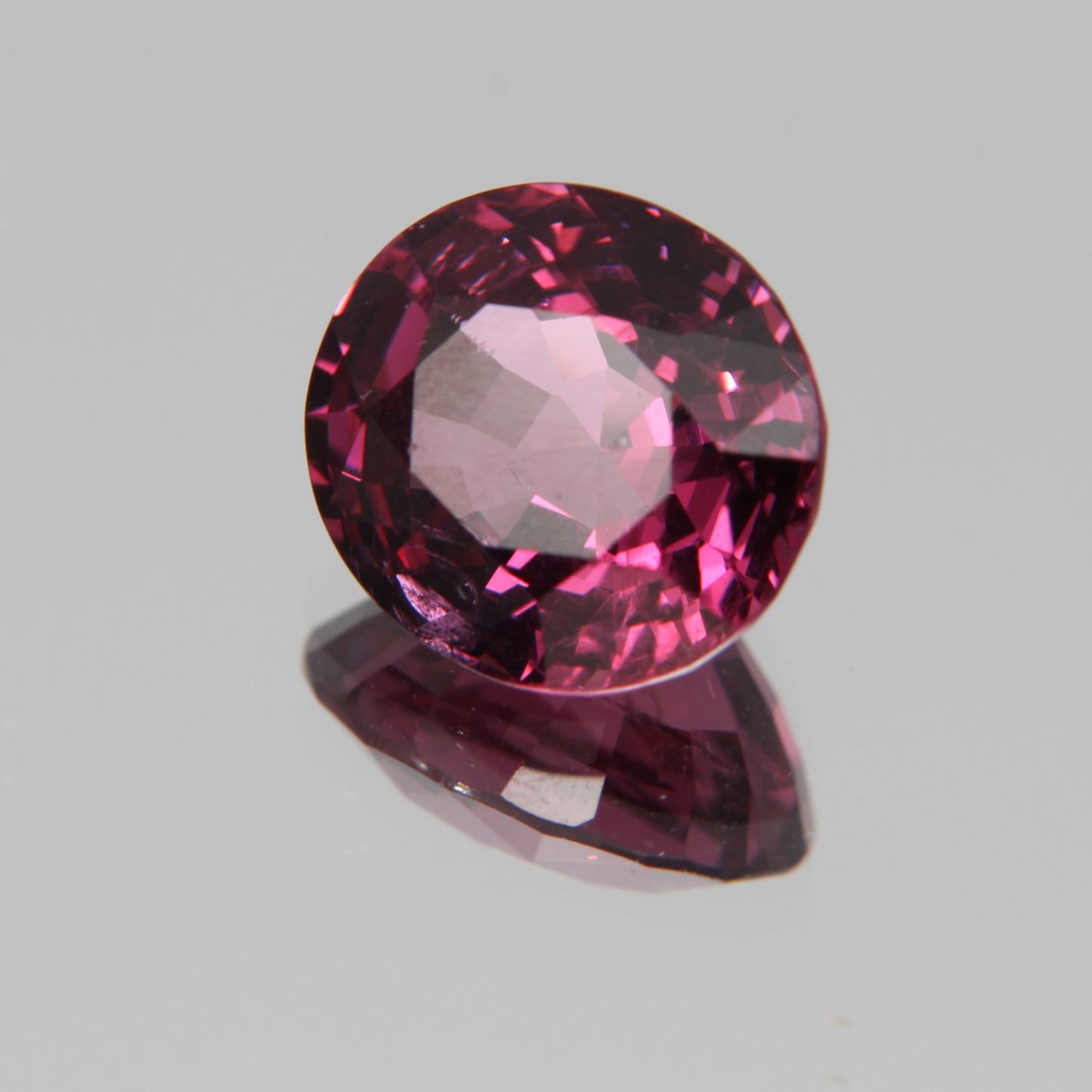 Pink-Roter Spinell 5.57ct